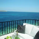 Seafront Terrace Sunbeds Stunning Ocean Views Lägenhet Is-Sellum