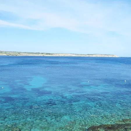 Seafront Luxury Retreat Terrace Stunning Panoramic Ocean Views Apartament