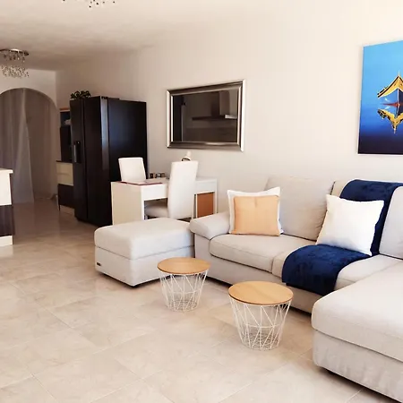 Seafront Terrace Sunbeds Stunning Ocean Views * Is-Sellum
