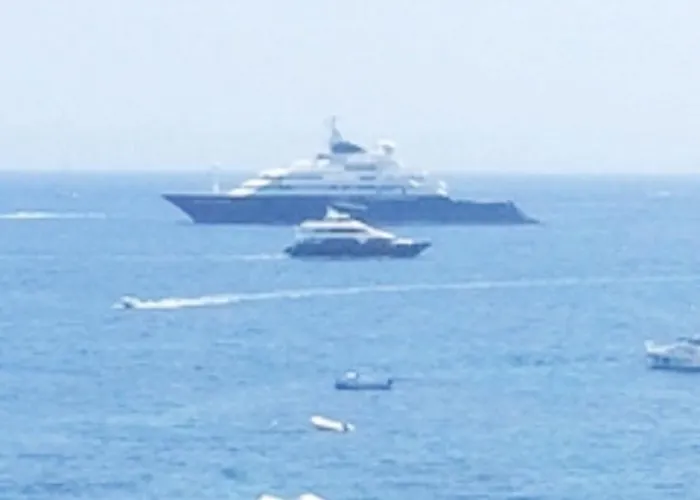 Apartment Seafront Luxury Retreat Terrace Stunning Panoramic Ocean Views *