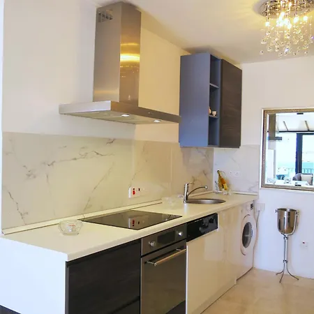 Seafront Luxury Retreat Terrace Stunning Panoramic Ocean Views *