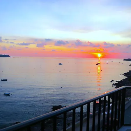 Apartman Seafront Luxury Retreat Terrace Stunning Panoramic Ocean Views *