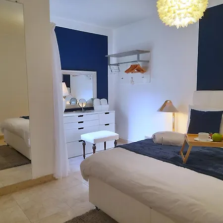 Seafront Terrace Sunbeds Stunning Ocean Views Apartamento
