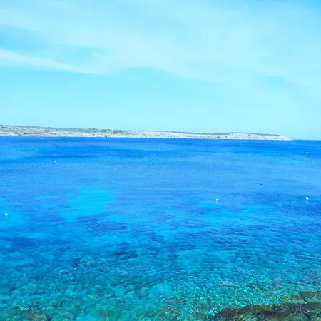 Seafront Terrace Sunbeds Panoramic Ocean And Bay Views * Is-Sellum