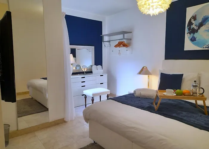 Seafront Luxury Retreat Terrace Stunning Panoramic Ocean Views Apartamento